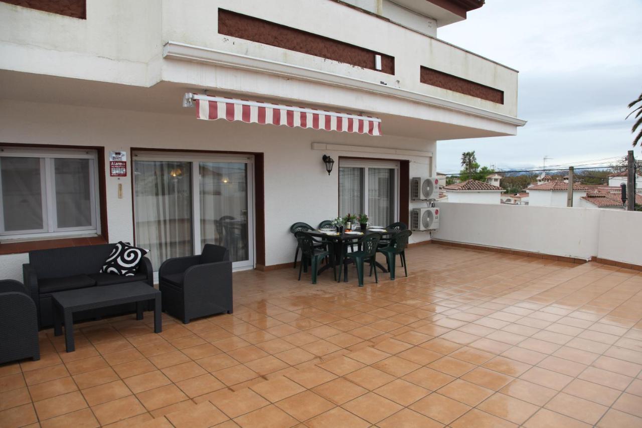 Sant Mori Apartment Емпуриабрава Екстериор снимка